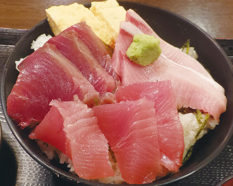 本日のお刺身の三色丼定食(1,000円)