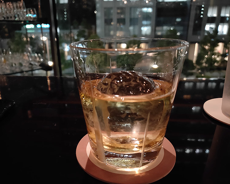 関東IT健保「バー ブロッサム(Bar Blossom)」で飲む。